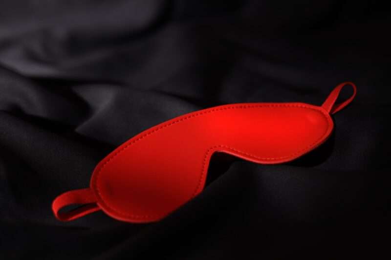 Fifty Shades of Red - Image 10